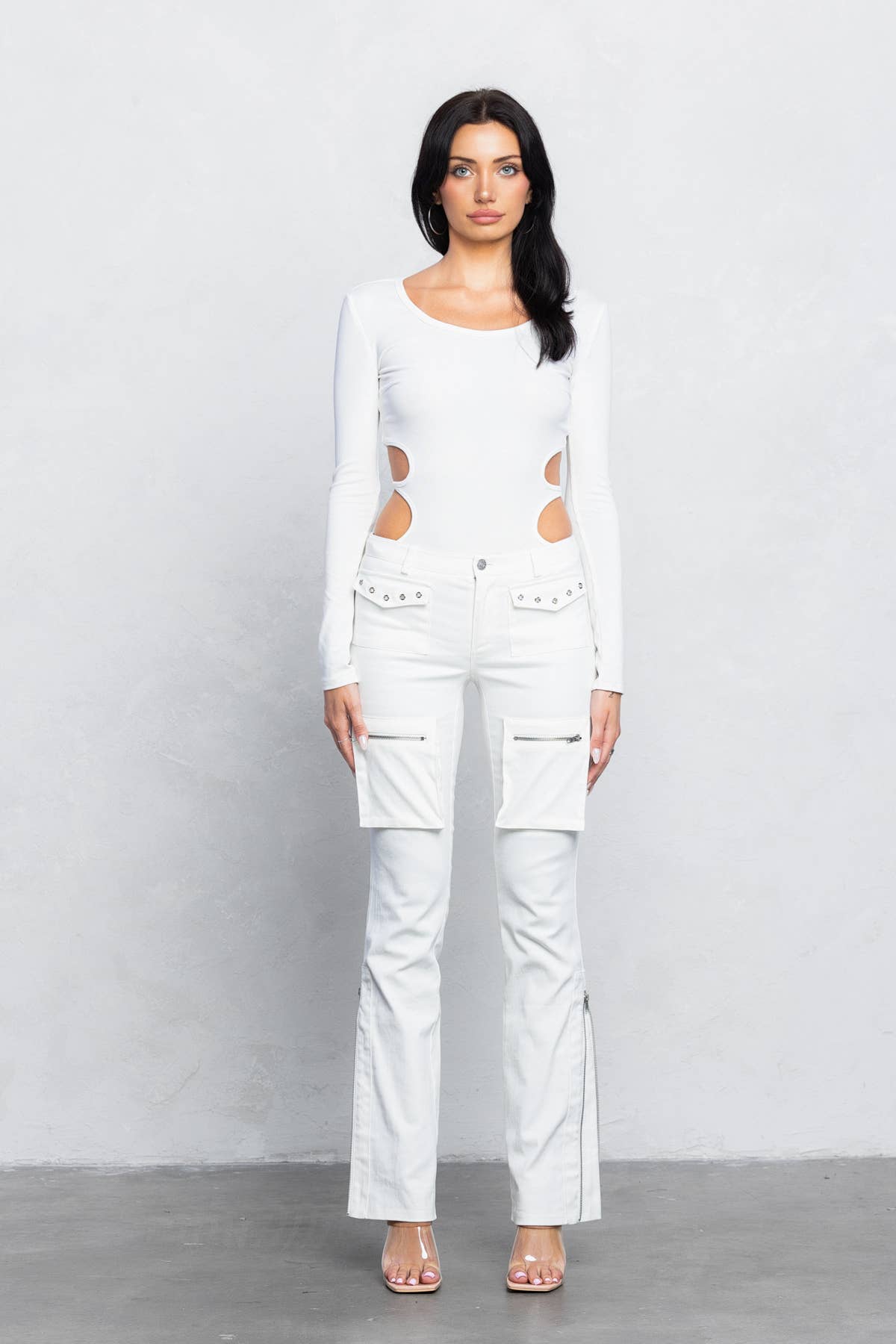 Cut out back side long sleeves bodysuit